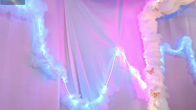 AlisiaSpinnet  online show from October 3, 2025, 6:20 pm