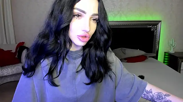 NancyLovee  online show from March 16, 2025, 1:07 am