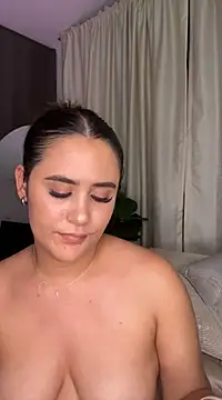 LexyRobert online show from February 19, 2025, 1:51 am