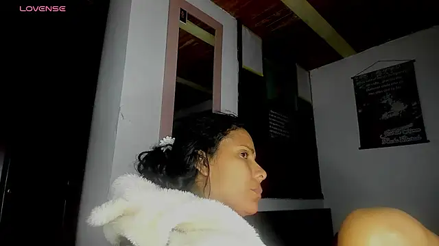 Snapshot of Nenita_Hot_ chatting on September 30, 2025, 3:34 am Nenita Hot online show from September 30, 2025, 3:34 am