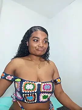 Snapshot of gianna_smith chatting on February 8, 2026, 5:05 am gianna smith online show from February 8, 2026, 5:05 am