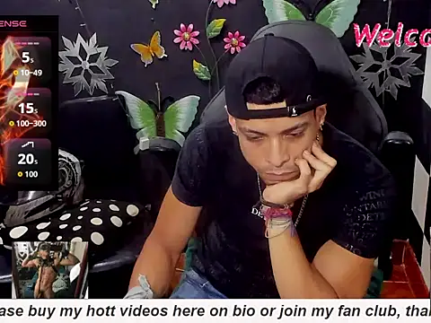 Snapshot of MikeRose94 chatting on October 5, 2025, 6:09 pm MikeRose94 online show from October 5, 2025, 6:09 pm