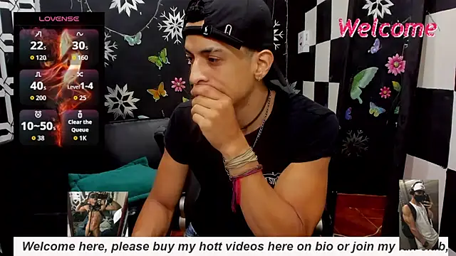 Snapshot of MikeRose94 chatting on September 27, 2025, 3:51 pm MikeRose94 online show from September 27, 2025, 3:51 pm