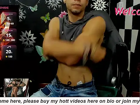 Snapshot of MikeRose94 chatting on October 26, 2025, 5:13 pm MikeRose94 online show from October 26, 2025, 5:13 pm