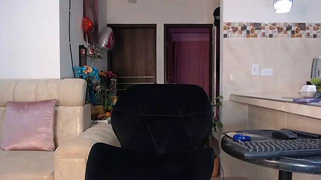 mistressbigcock777 online show from October 2, 2025, 5:55 am