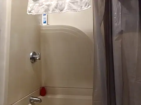 maccdaddy87 online show from December 21, 2025, 3:08 am