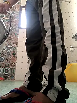 hot-po online show from March 9, 2025, 3:22 am
