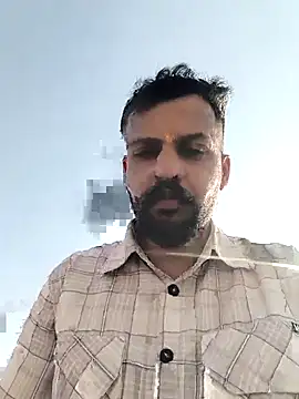 hot-po online show from March 3, 2025, 10:49 am