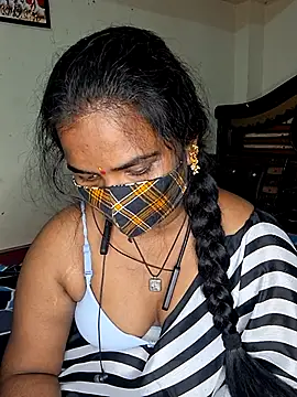 anitha906 online show from February 13, 2025, 8:03 pm