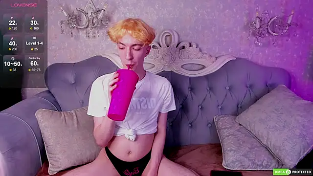 Snapshot of TrevorBenson chatting on October 2, 2025, 2:09 pm TrevorBenson online show from October 2, 2025, 2:09 pm