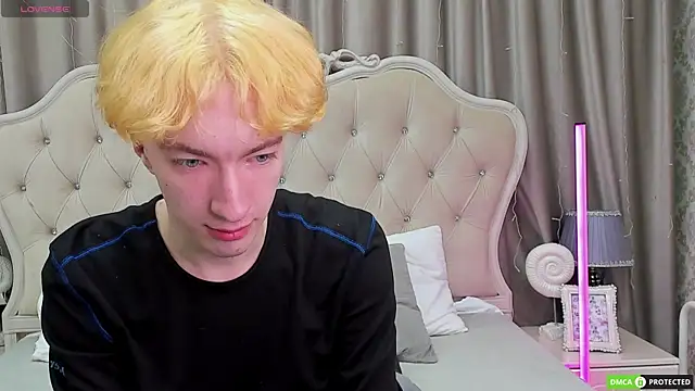 Snapshot of TrevorBenson chatting on October 3, 2025, 2:59 am TrevorBenson online show from October 3, 2025, 2:59 am