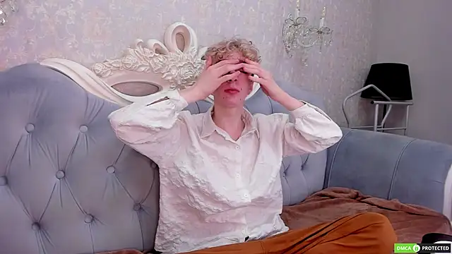 TrevorBenson online show from December 3, 2025, 3:40 am