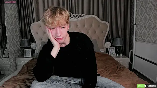 Snapshot of TrevorBenson chatting on October 8, 2025, 3:08 am TrevorBenson online show from October 8, 2025, 3:08 am