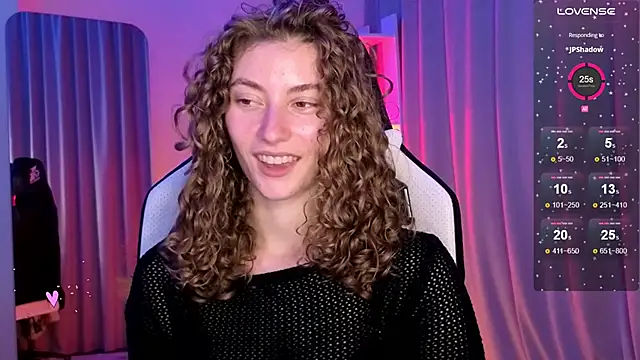 lady curls online show from January 31, 2025, 1:54 am