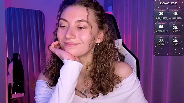 lady curls online show from February 11, 2025, 1:20 am