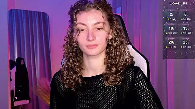 lady curls online show from February 7, 2025, 10:19 pm