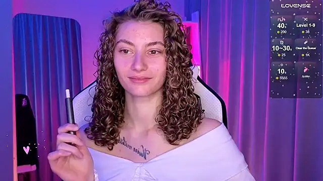 lady curls online show from February 6, 2025, 11:48 pm