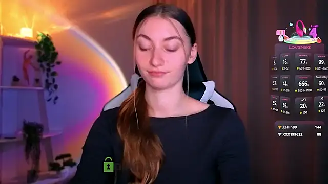 lady curls online show from March 11, 2026, 11:21 pm