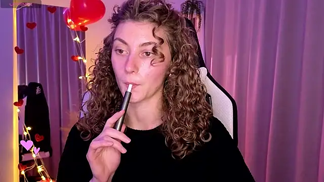 lady curls online show from February 18, 2025, 10:25 pm