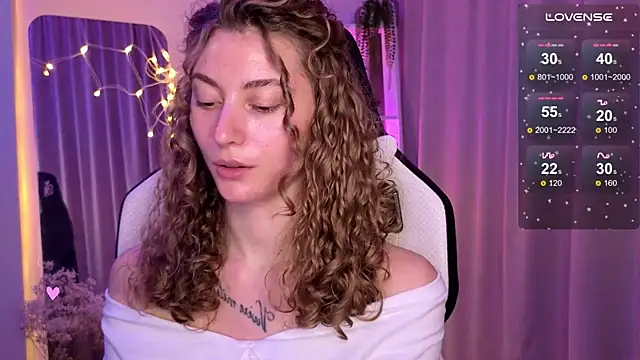 lady curls online show from March 9, 2025, 11:56 pm