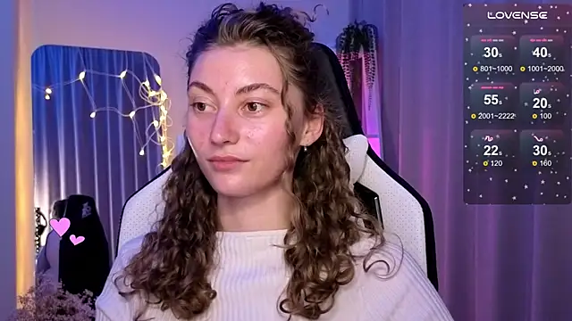 lady curls online show from March 13, 2025, 11:38 pm