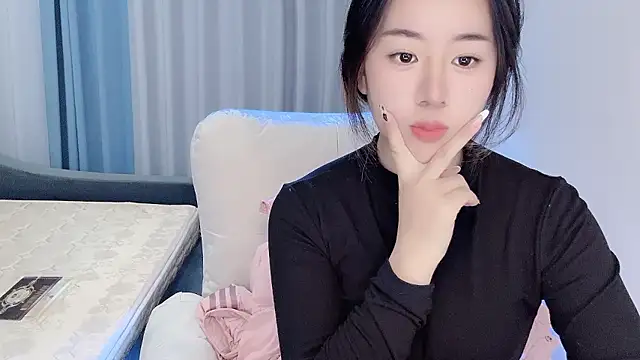 chloe-01 online show from January 11, 2026, 4:52 am