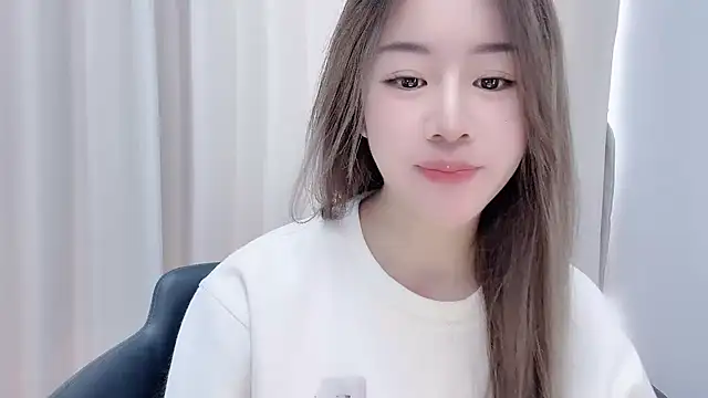 chloe-01 online show from December 3, 2024, 4:31 am