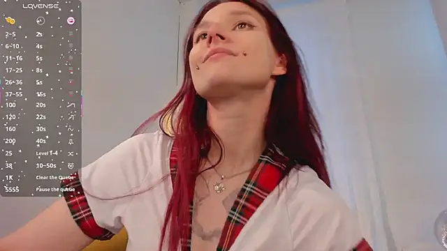 J Hunter  online show from November 19, 2025, 12:05 pm