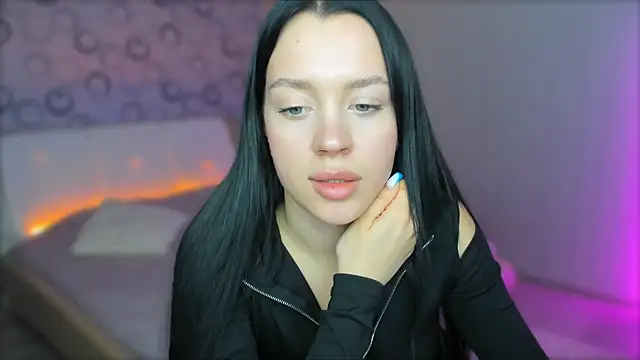 AlannaMiless online show from January 21, 2025, 12:15 am