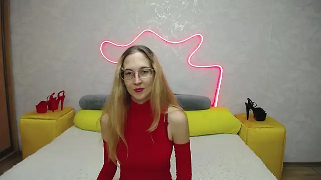 KlaryBrait online show from October 10, 2025, 11:22 am