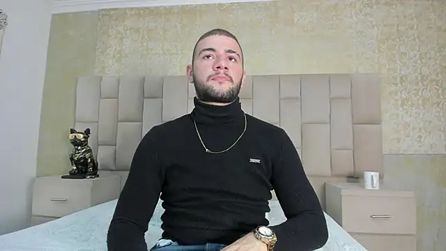 Snapshot of MaximusDick1_ chatting on October 7, 2025, 4:24 am MaximusDick1  online show from October 7, 2025, 4:24 am