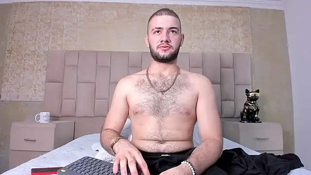 Snapshot of MaximusDick1_ chatting on October 15, 2025, 3:38 am MaximusDick1  online show from October 15, 2025, 3:38 am