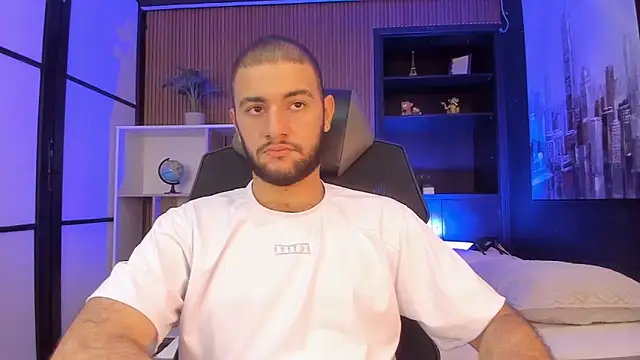 MaximusDick1  online show from March 22, 2026, 12:07 pm