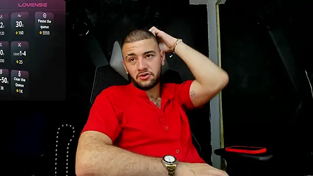 Snapshot of MaximusDick1_ chatting on September 29, 2025, 3:13 am MaximusDick1  online show from September 29, 2025, 3:13 am