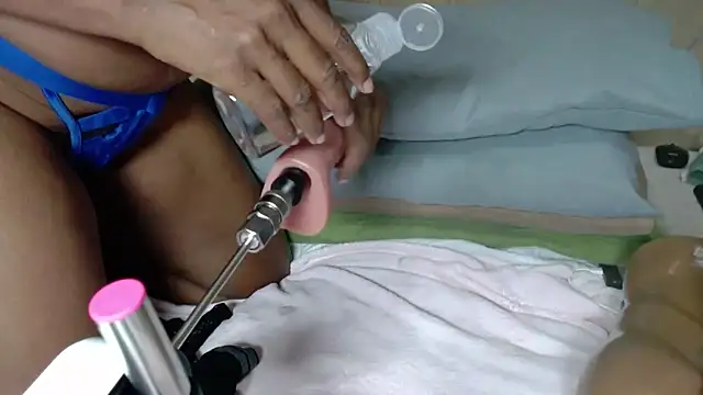 QUEENSHEBAxx01 online show from March 6, 2026, 1:33 am