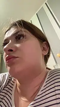 Jadelli online show from October 9, 2025, 6:52 pm