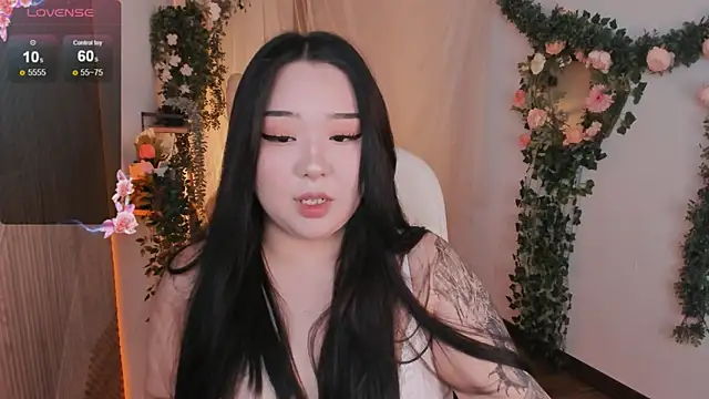 mei honey  online show from January 10, 2025, 2:23 pm