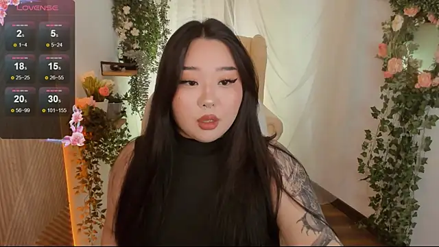 mei honey  online show from January 25, 2025, 1:52 pm