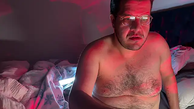 Snapshot of bearcloudcomputa chatting on January 12, 2025, 1:05 pm bearcloudcomputa online show from January 12, 2025, 1:05 pm