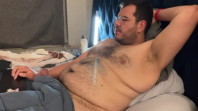 Snapshot of bearcloudcomputa chatting on February 15, 2025, 6:33 am bearcloudcomputa online show from February 15, 2025, 6:33 am