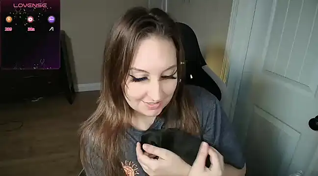 Snapshot of Brooklyn_Bee chatting on March 16, 2025, 6:31 am Brooklyn Bee online show from March 16, 2025, 6:31 am