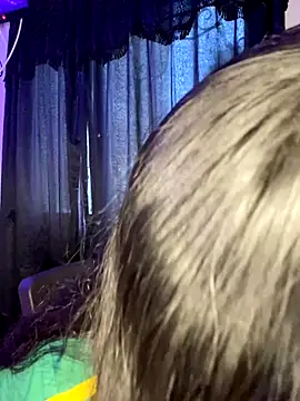 Sophie  Carter  online show from November 30, 2025, 9:37 pm