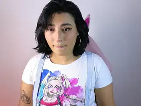 Pauilina online show from January 9, 2025, 5:43 pm