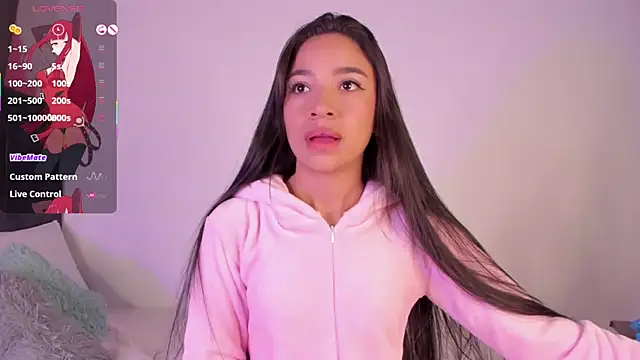 Snapshot of Mereo_leona chatting on November 4, 2025, 10:02 pm Mereo leona online show from November 4, 2025, 10:02 pm