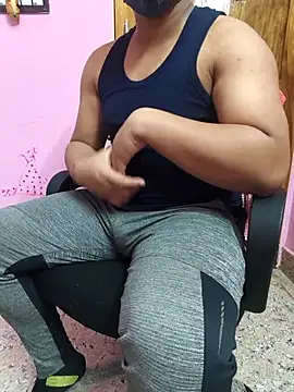 Snapshot of zon_zustin chatting on February 16, 2025, 5:26 pm zon zustin online show from February 16, 2025, 5:26 pm
