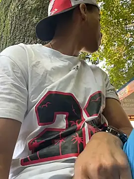 andy 0018 online show from January 21, 2025, 1:11 pm