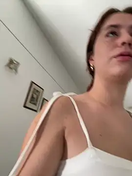 HannaSmiith online show from March 16, 2025, 1:27 pm