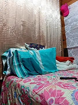 Snapshot of NanitaFun chatting on October 5, 2025, 11:17 pm NanitaFun online show from October 5, 2025, 11:17 pm