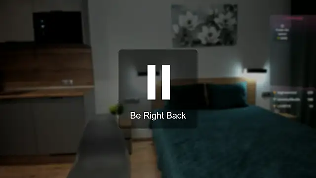 chloewallace online show from February 17, 2025, 12:22 am