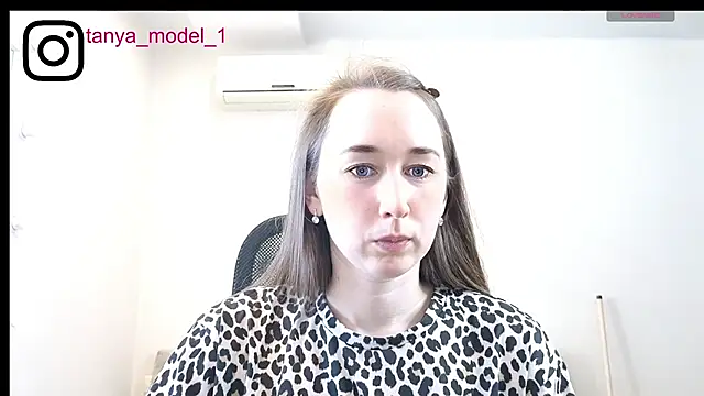 --Model--2 online show from June 9, 2026, 12:39 pm